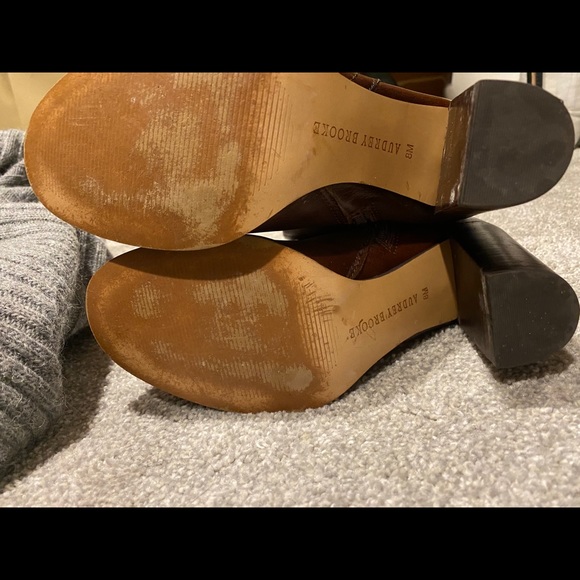 Boots - Picture 3 of 3